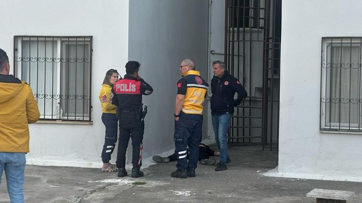 Kayıp olarak aranıyordu, apartman bahçesinde ölü bulundu