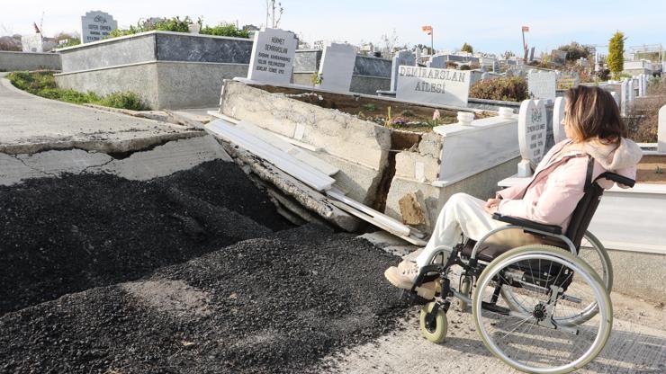 Toprak kaydı, engelli dünya güzelinin babasının mezarı zarar gördü