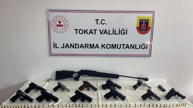 Erbaada silah kaçakçılarına operasyon düzenlendi