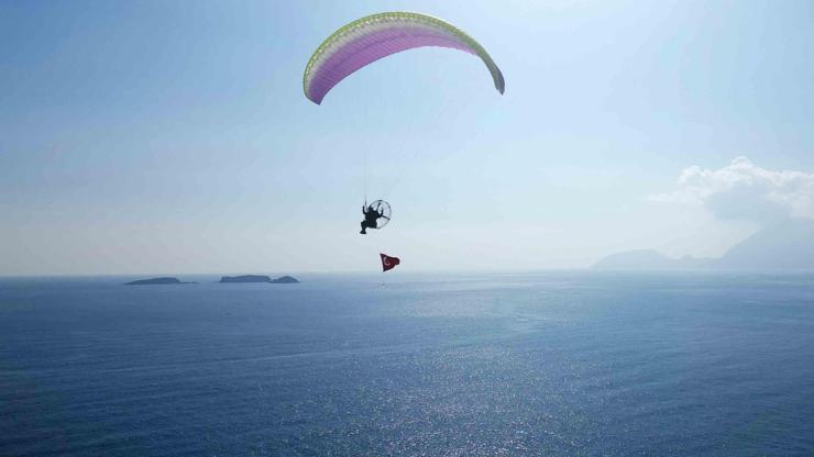 Kemerde gökyüzü paramotor festivaliyle şenlenecek