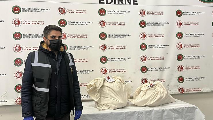 Kapıkulede TIRda 44 kilo uyuşturucu ele geçirildi