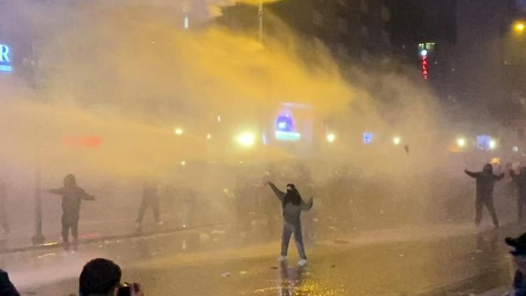 Ankarada İmamoğlu protestosunda polisten göstericilere TOMAlı müdahale; gözaltılar var