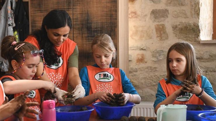 Keşan’da çocuklara tohum topu atölyesi