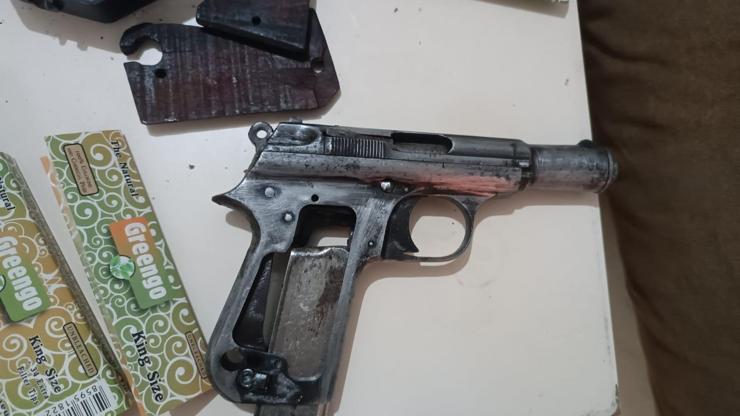 Adanada silah ticareti yapan 3 kişi tutuklandı