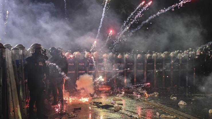 G�sterilerde g�zalt�na al�nan 60 ki�iye tahliye karar�