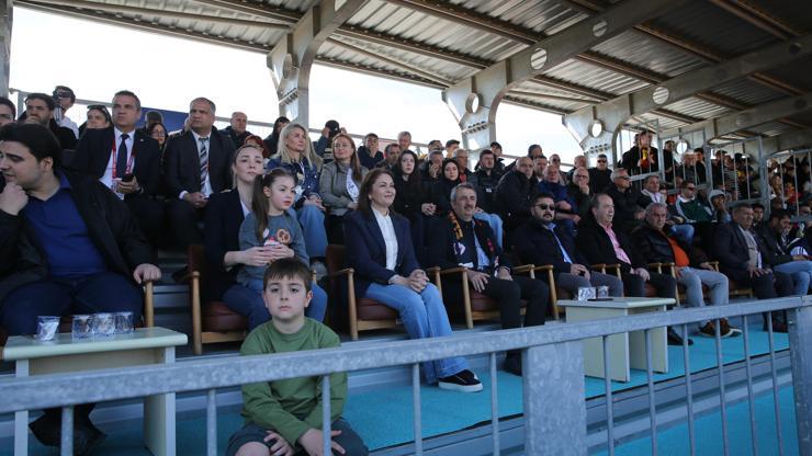 Edirnespor sahasında Büyükçekmece Tepecikspor ile 2-2 berabere kaldı