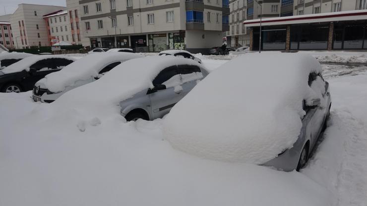 Bitlis’te 74 köy yolu kar nedeniyle ulaşıma kapandı
