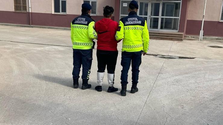 Otobüs Yolcusunun Uyuşturucu Hapları Ele Geçirildi