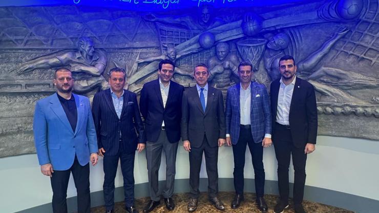 Boks Federasyonu Başkanı Suat Hekimoğlu’ndan Fenerbahçe Başkanı Ali Koça ziyaret