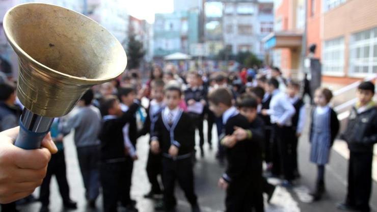 SON DAKİKA | İstanbul depremi sonrası haberler peş peşe geldi: 3 ilde okullar yarın tatil edildi