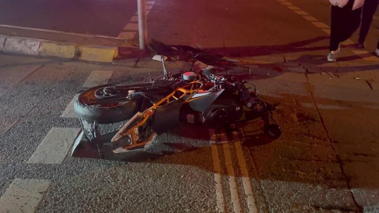 İstanbul - Sarıyerde otomobil ile motosiklet çarpıştı: 2 ağır yaralı