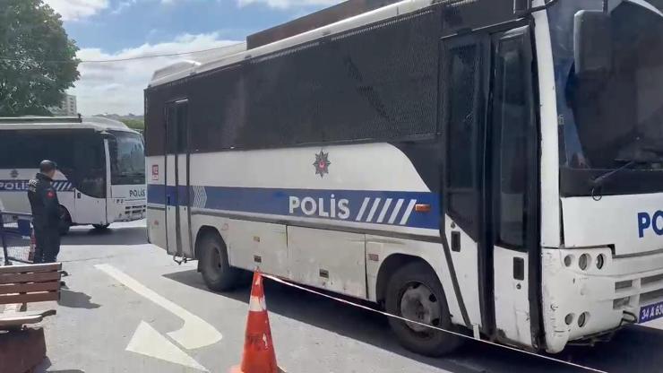İstanbul-İBBye yönelik ikinci operasyonda gözaltına alınanlar sağlık kontrolünden geçiyor