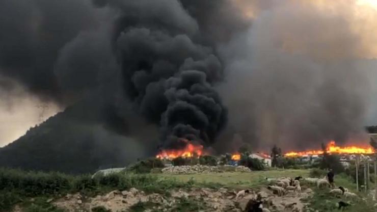 İzmirde yangın 17 saatte kontrol altına alındı