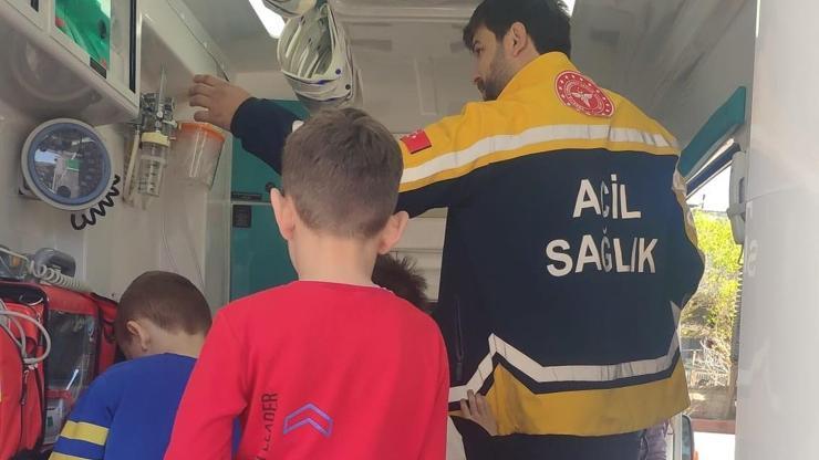Hasanbeyli’de miniklere ambulans sevgisi aşılandı