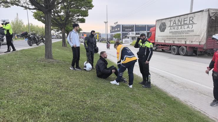 Bursada dur ihtarına uymayan motosikletli, kaza yapması sonucu yakalandı