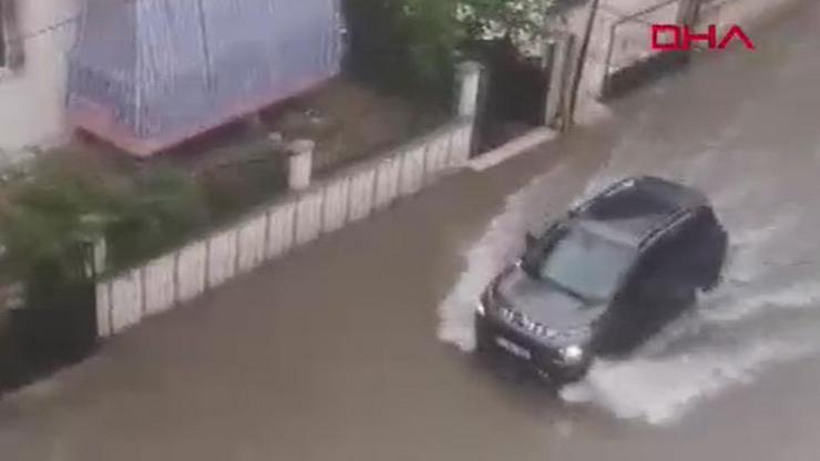 Manisada sağanak ve dolu etkili oldu