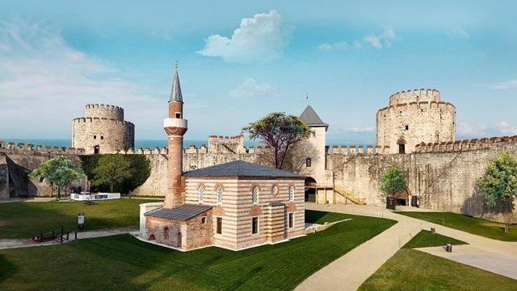 Yedikule Hisarındaki Fatih Mescidi yeniden ihya edilerek ibadete açıldı