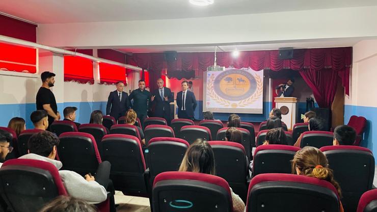 Habur Sınır Kapısı’nın stratejik önemi öğrencilere aktarıldı