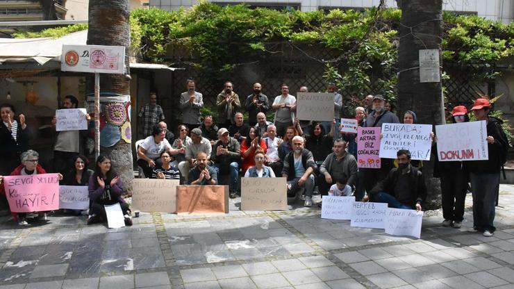 İzmirde esnaftan Konak Belediyesine tezgah tepkisi