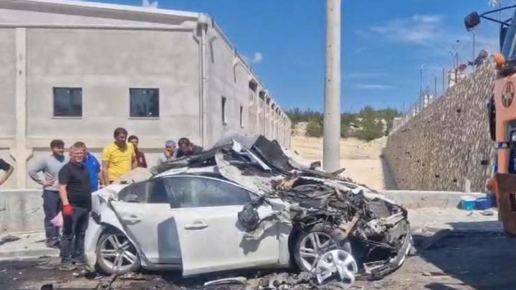Silifkede kontrolden çıkan kamyon çok sayıda araca çarptı