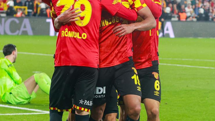 Göztepe Adanada seri peşinde