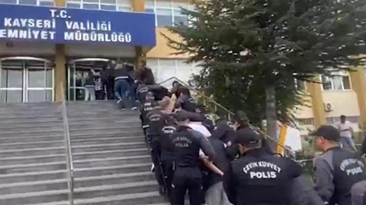 Kayseride uyuşturucu satıcılarına operasyon; 27 gözaltı