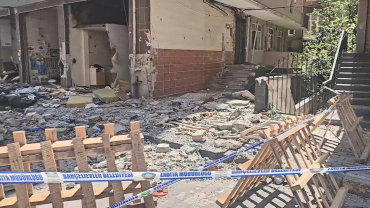 Bahçelievlerde balkon çöktü: 1 yaralı