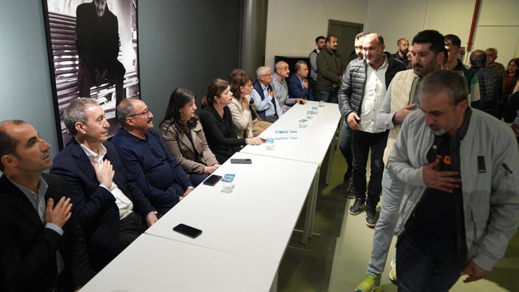 Küçükçekmecede binadaki hırsızlık anı güvenlik kamerasında