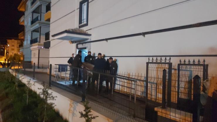 Ankarada komşu vahşeti Cinayet ertesi gün fark edildi: Genç kadını öldürüp intihar etti...