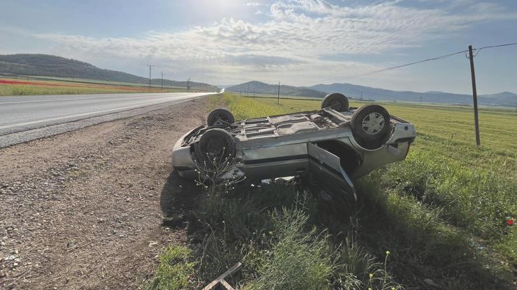 Gaziantep’te otomobil şarampole devrildi: 4 yaralı