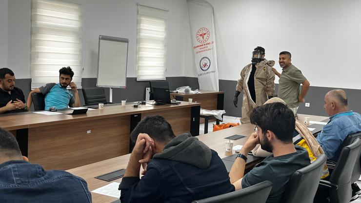 Adıyamanda sağlık çalışanlarına eğitim