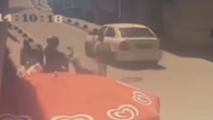 İstanbul - Silivride motorsiklet ile skuterin çarpıştığı kaza güvenlik kamerasında