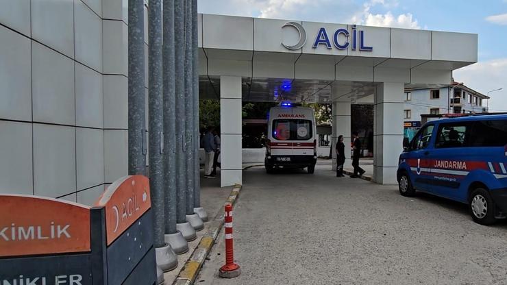 Sakarya’da, maskeli şüphelilerin silahlı saldırısına uğrayan 2 kişi yaralandı