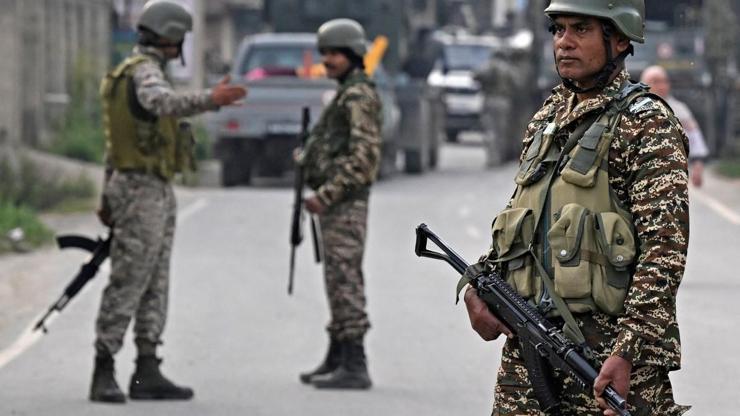 Çin, Hindistan ve Pakistana itidal çağrısı yaptı