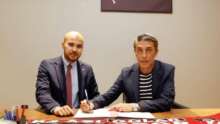 Uşaksporda sportif direktörlük Karıklara emanet