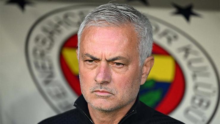 Fenerbahçede 7 yıldızla yollar ayrılıyor Transferde sil baştan...