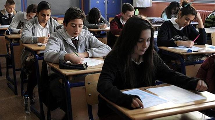 HABER... Liselerde sistem değişiyor mu 3 farklı model masada