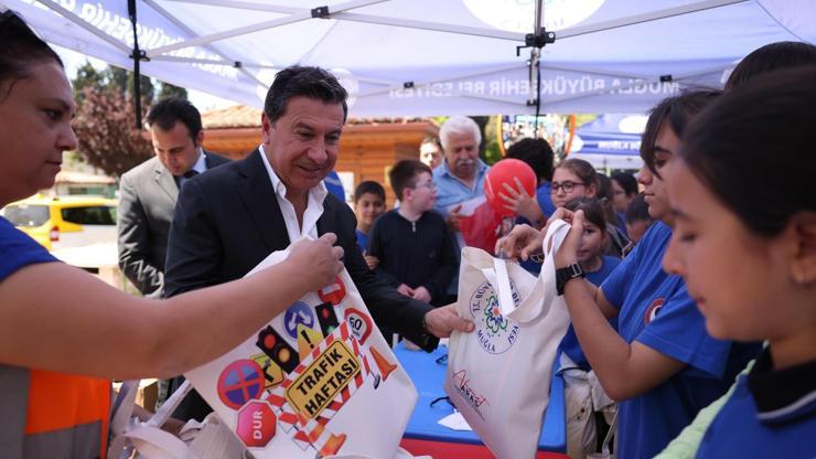 Büyükşehirden güvenli trafik için farkındalık etkinlikleri