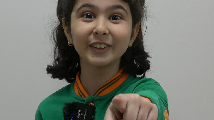 Minikler kamera karşısına geçip annelerini anlattı o anları gülümsetti