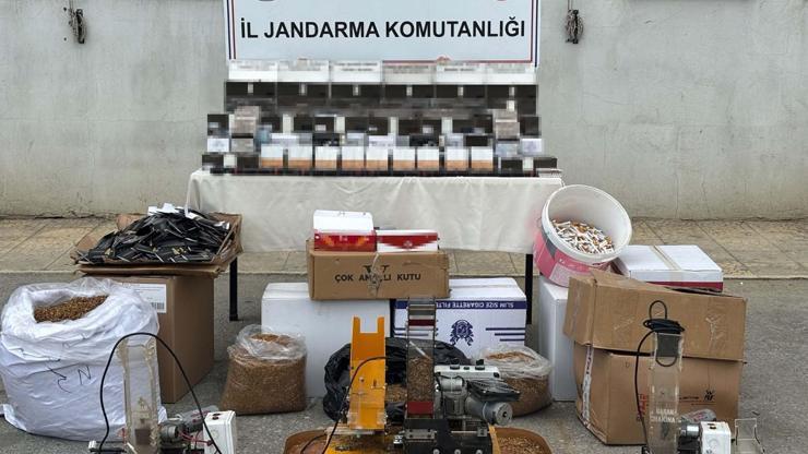 Aydında kendi sardıkları tütünleri piyasaya sürmeye çalışan 2 şüpheliye gözaltı