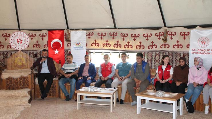 Genç Ofis Otağında Ailenin Geleceği ve Gençler konulu konferans