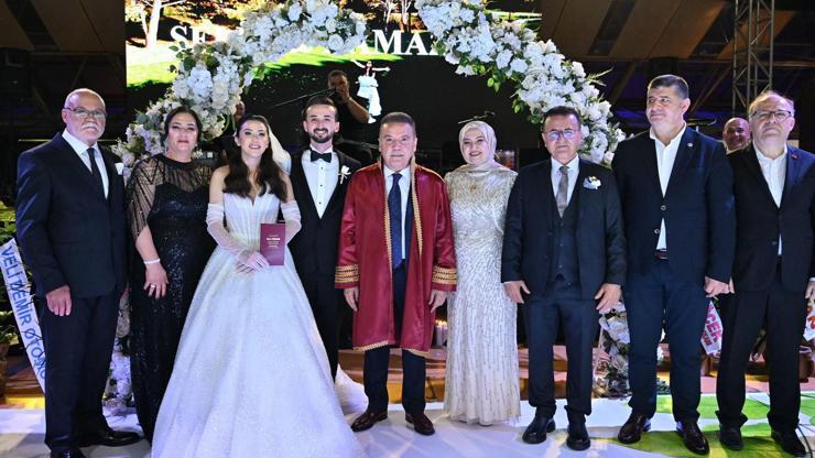 İş, siyaset ve spor dünyasından düğün