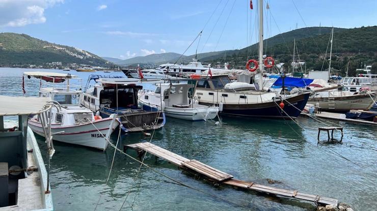 Bodrumda İzinsiz Tekneler Kaldırıldı
