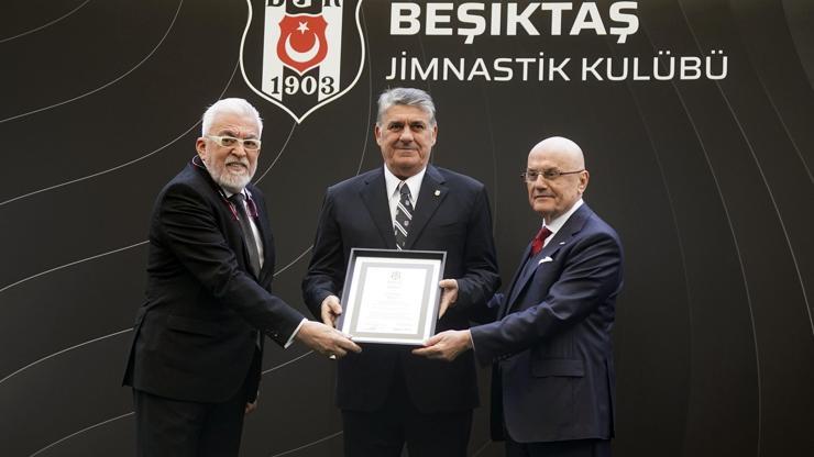 Beşiktaş Başkanı Serdal Adalı, mazbata töreninde konuştu: Gün istikrar günüdür
