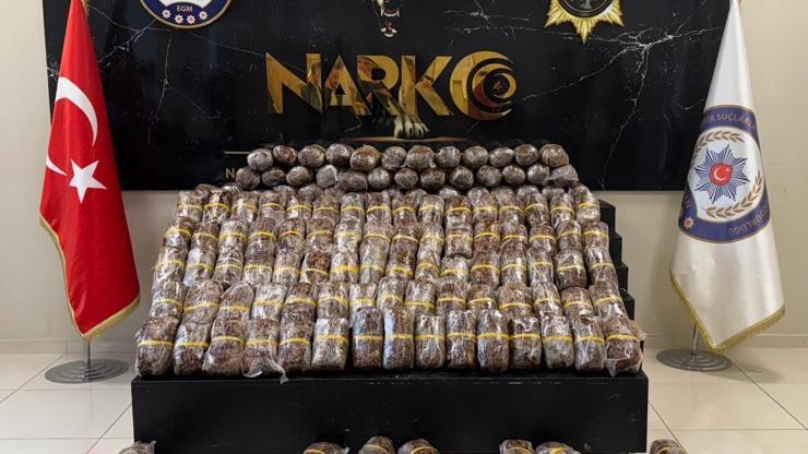 Vanda nakliye aracında 84 kilo 460 gram esrar ele geçirildi, 2 tutuklama