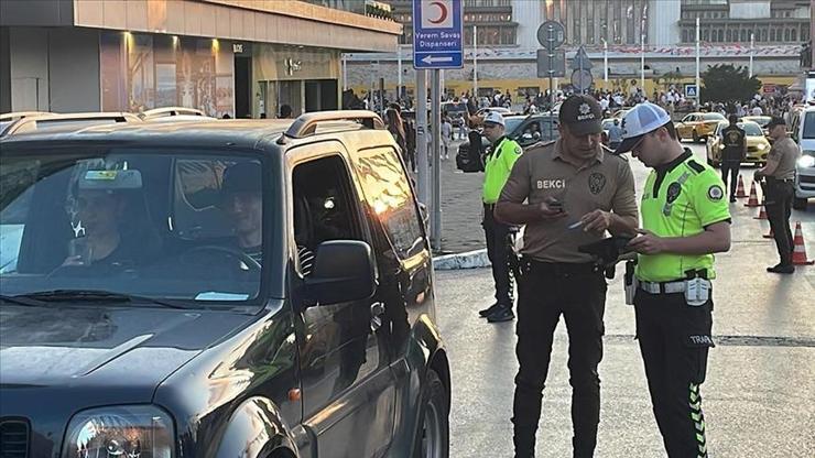 Huzur İstanbul denetimi: 1039 kişi gözaltına alındı
