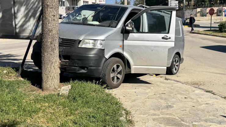 Yalvaçta araçlar çarpıştı: 1 yaralı