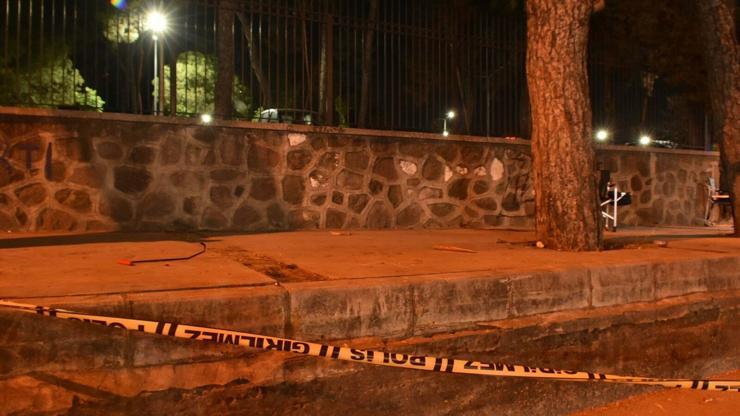 İzmirde Silahlı Çatışma: 1 Ölü, 1 Yaralı