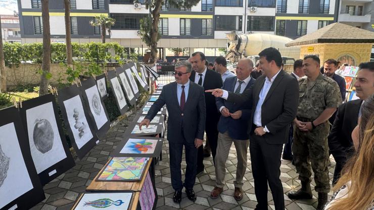 Pamokovada mesleki tanıtım sergisi açıldı