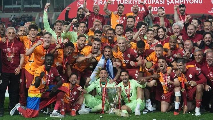 Galatasaray kutlama canlı izle: Galatasaray Şampiyonluk kutlaması nerede Yenikapı Şampiyonluk kutlaması saat kaçta GS Şampiyonluk Kutlama Programı